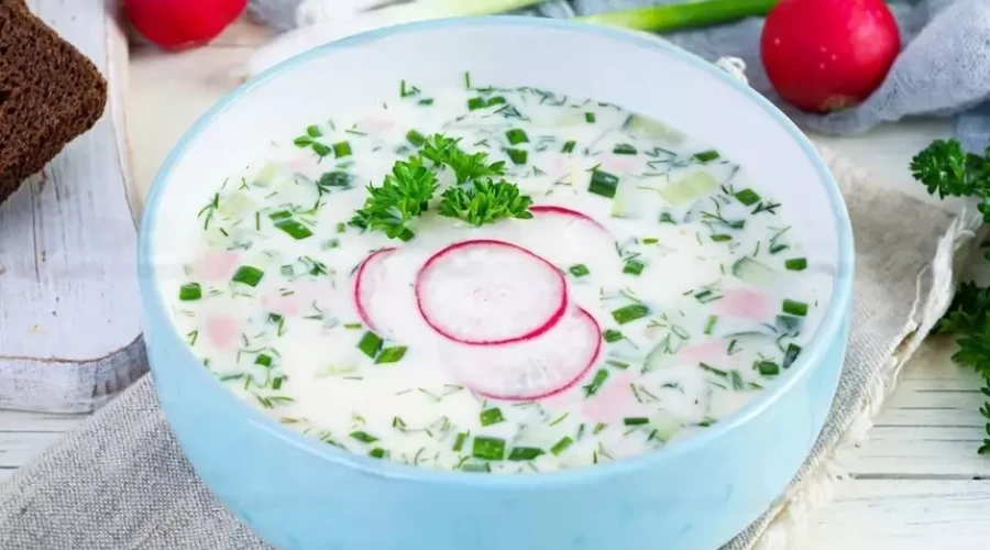 Окрошка - это холодный суп, популярный в русской кухне